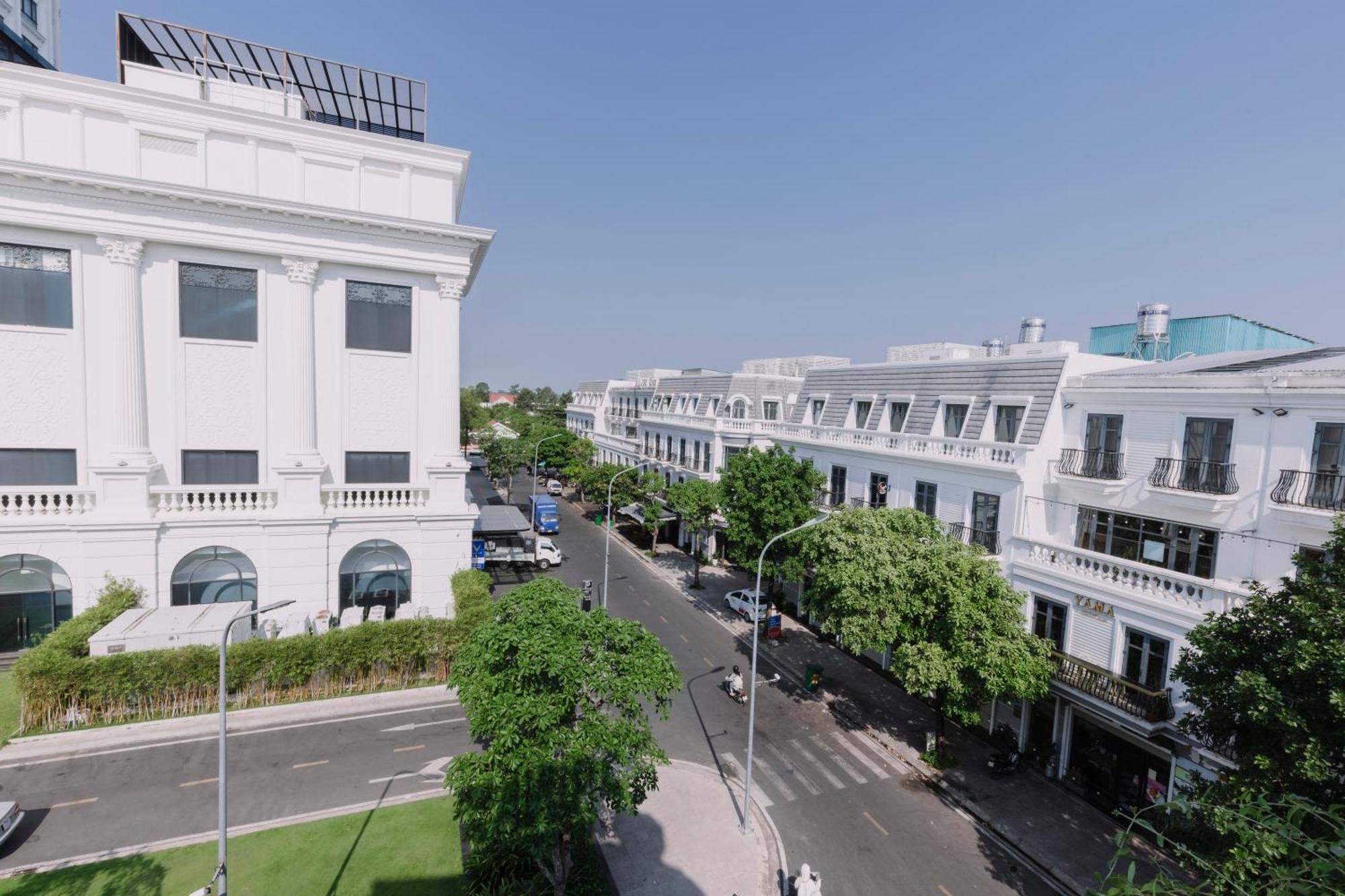 Arina Luxury Hotel - Vincom 西宁 外观 照片